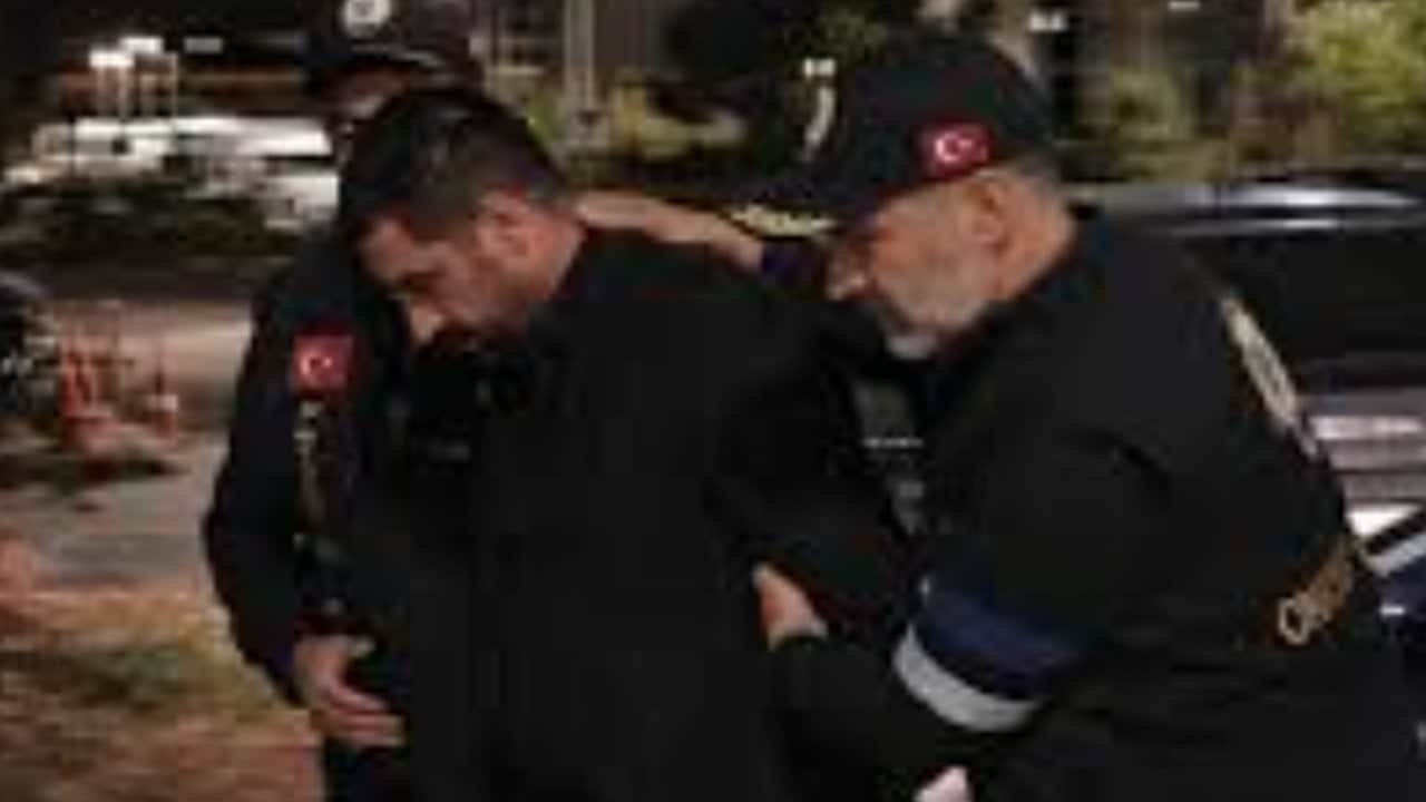 Foto - Devlete kafa tutunca anında paketlenmişti! "Vanlı Kara Haydar" hakkında çok ağır suçlamalar! İddiaların binde biri doğruysa vay haline
