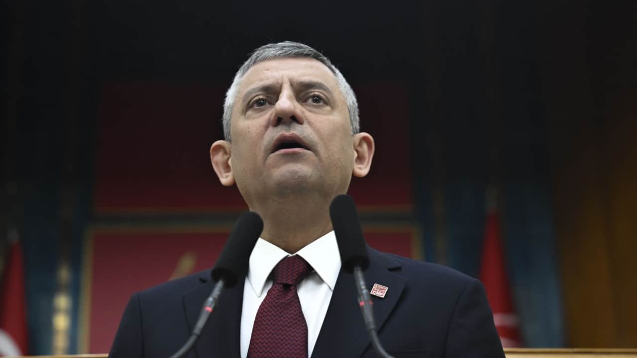 Foto - Tevfik Diker’den Özgür Özel’e Sert Çağrı: 'Açıklama Yap ya da İstifa Et'