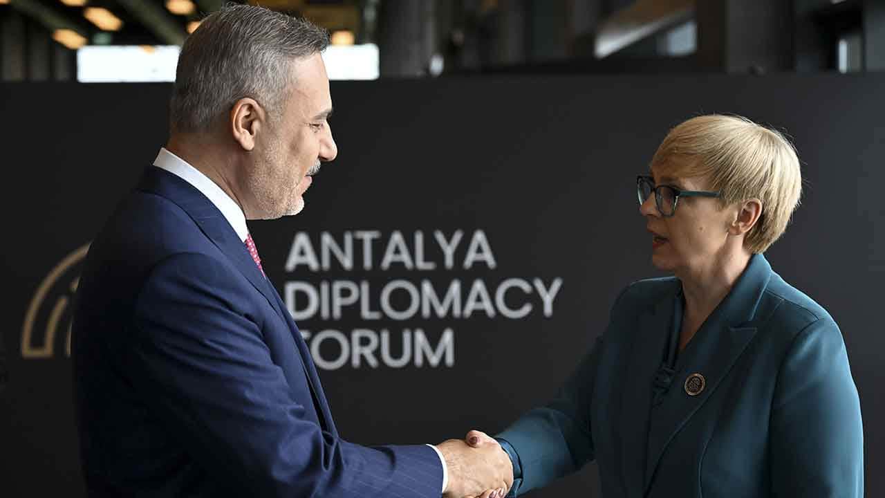 Foto - Diplomasinin kalbi Antalya'da atıyor