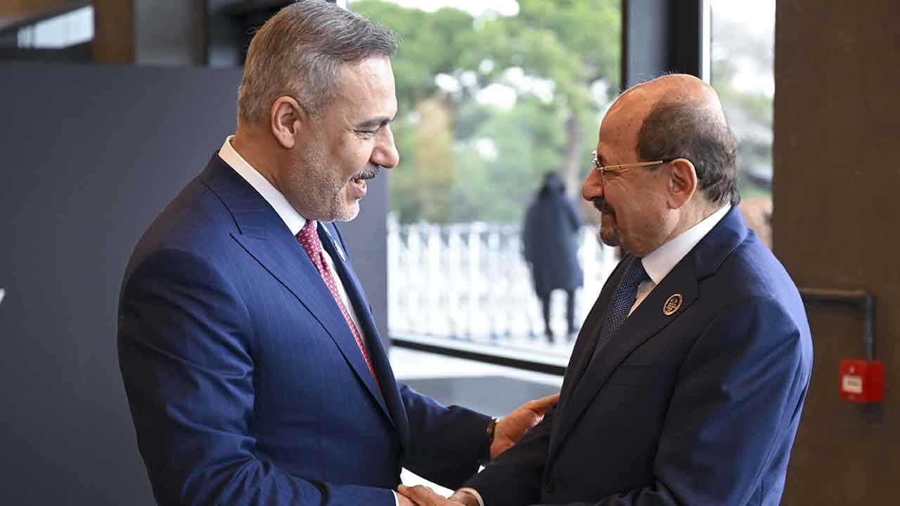 Foto - Diplomasinin kalbi Antalya'da atıyor