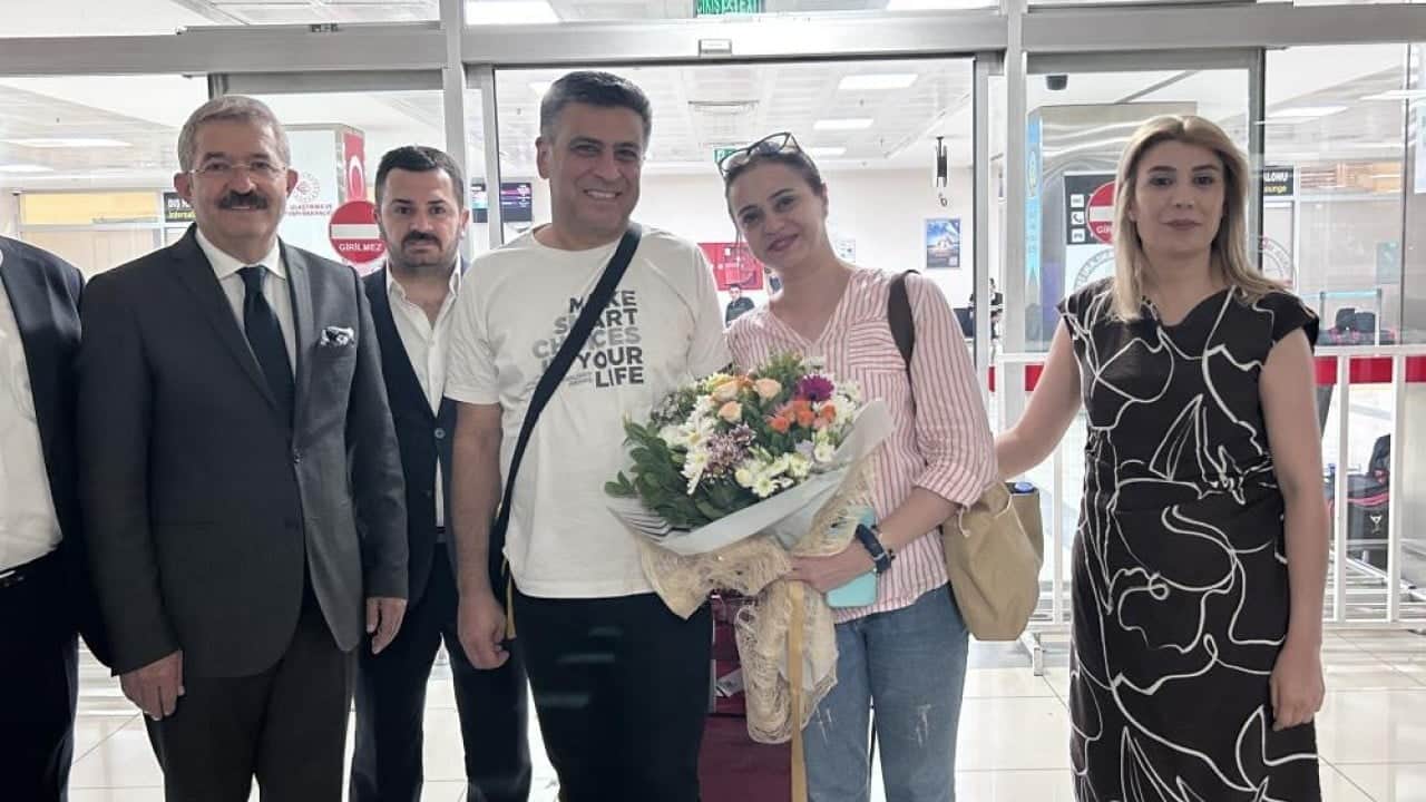 Foto - Direkt uçuşlar başladı İlk İran uçağı Van’a indi