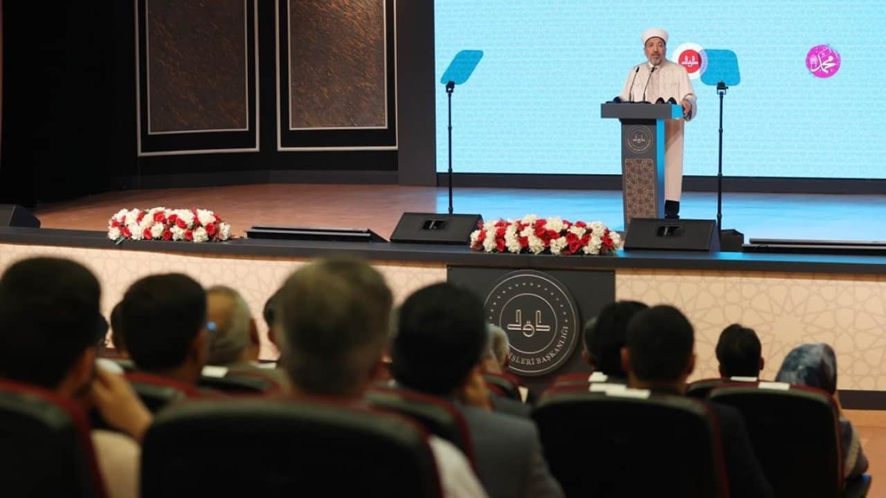 Foto - Diyanet İşleri Başkanı Arpaguş: Peygamber Efendimiz tüm insanlık için ideal bir örnek olmuştur