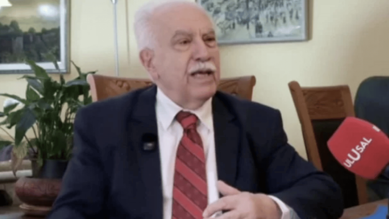 Foto - Doğu Perinçek: Mutlak butlan CHP'yi özgürleştirdi: Özel'in oturduğu sandalye parayla satın alınmıştır...