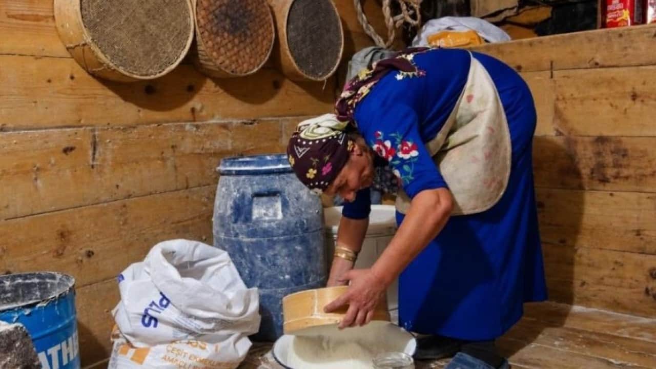 Foto - Doğuştan görme engelli kardeşler örnek oldu! Hayatı birlikte omuzladılar