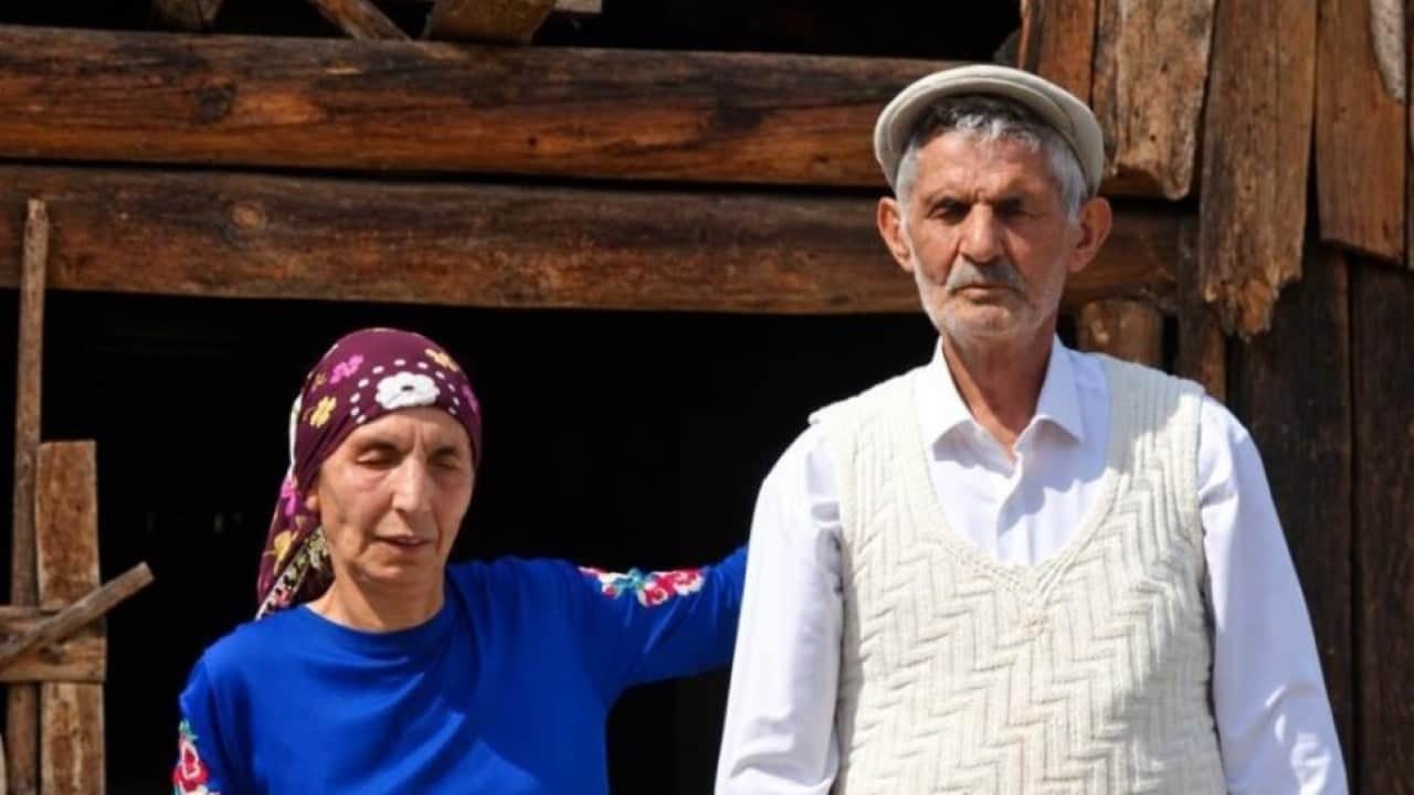 Doğuştan görme engelli kardeşler örnek oldu! Hayatı birlikte omuzladılar