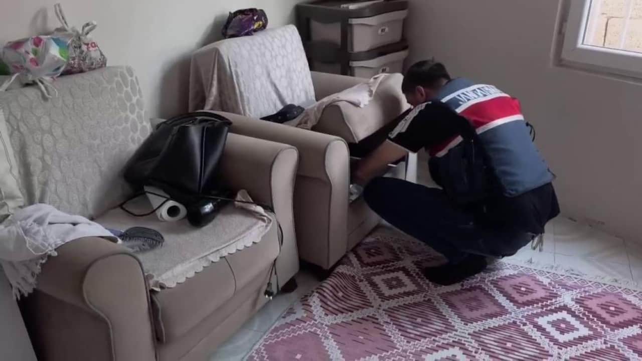 Foto - Dolandırıcılara 6 ilde eş zamanlı operasyon! 850 milyon liralık vurguna 5 tutuklama