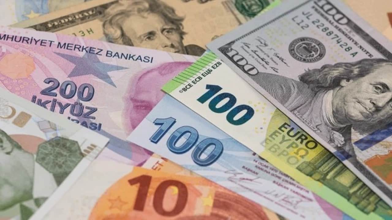 Foto - Dolar ve euro güne yükselişle başladı