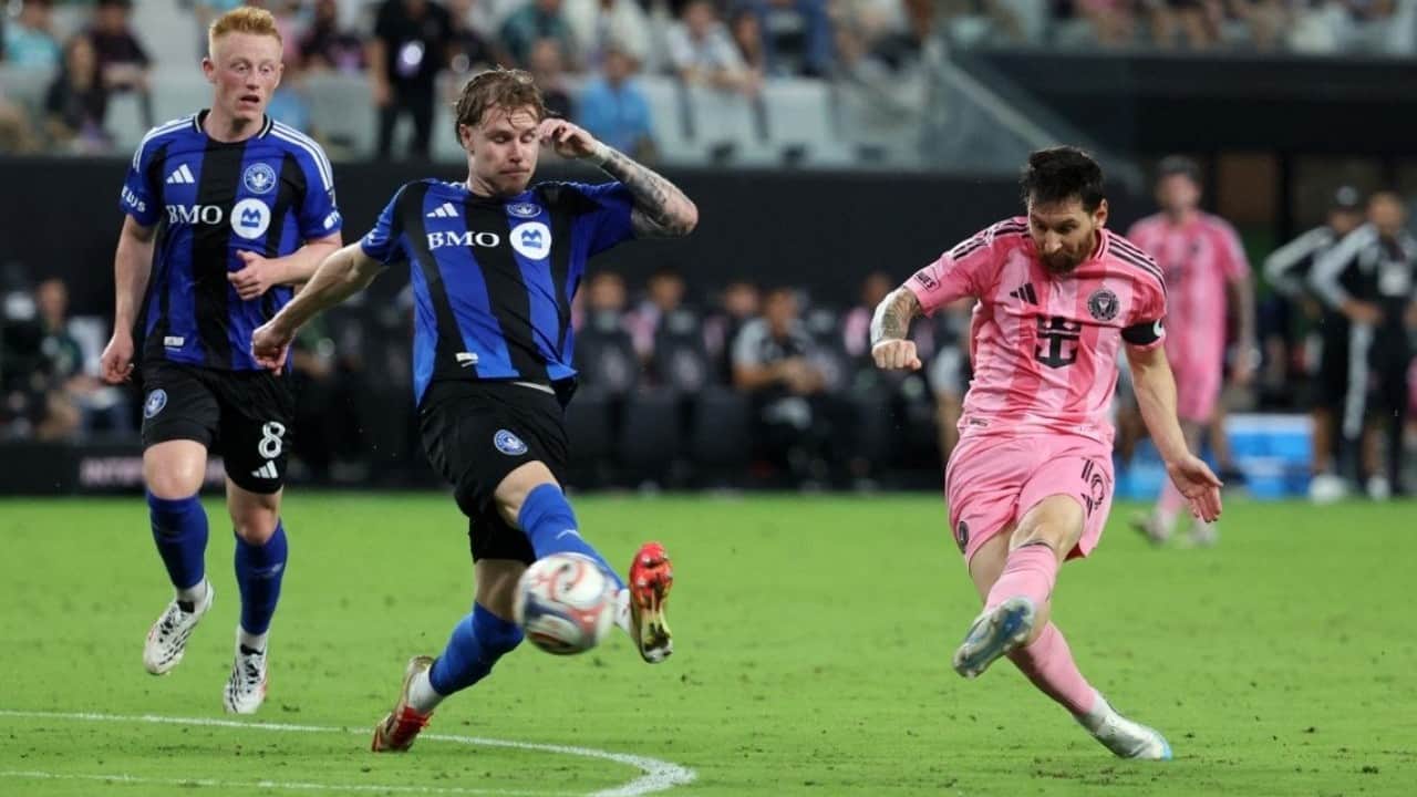 Foto - Dört dörtlük Messi! 39 yaşındaki yıldız 4 gol birden attı 