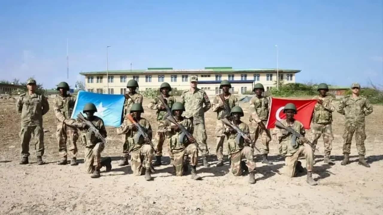 Foto - Dost ülkenin cumhurbaşkanı askerleri uyardı: Türkiye’yi hayal kırıklığına uğratmamalıyız onlar bizden bir şey beklemiyor