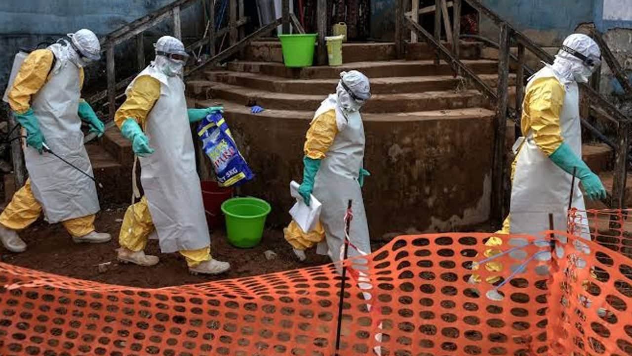 Foto - DSÖ’den kritik acil durum kararı! O ülkede Ebola kabusu büyüyor