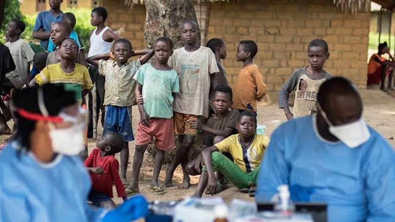 Foto - DSÖ’den kritik acil durum kararı! O ülkede Ebola kabusu büyüyor