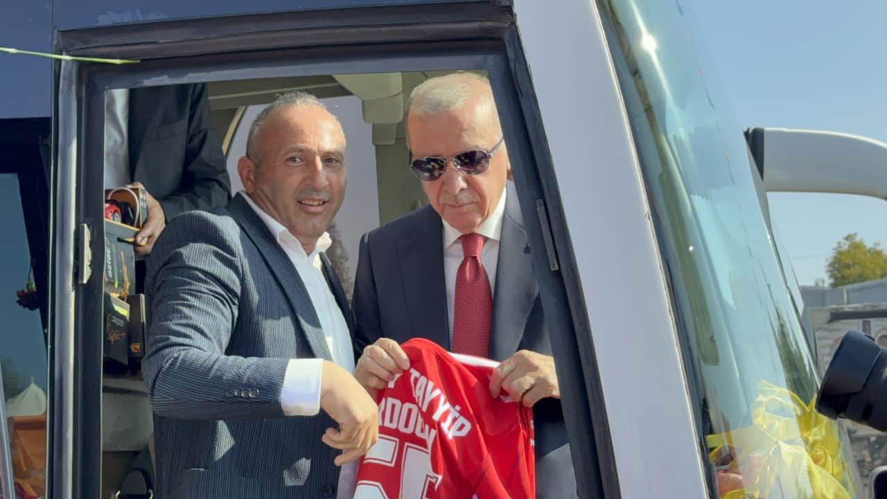 Foto - Düğün salonundan önce Erdoğan’a koştular! Genç çifte sürpriz davet