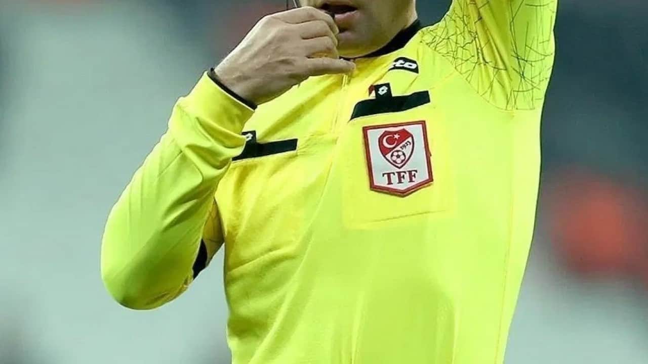 Foto - Dünya, ‘Hakem dosyası’nı konuşuyor! Ferhat Gündoğdu manşetlerde