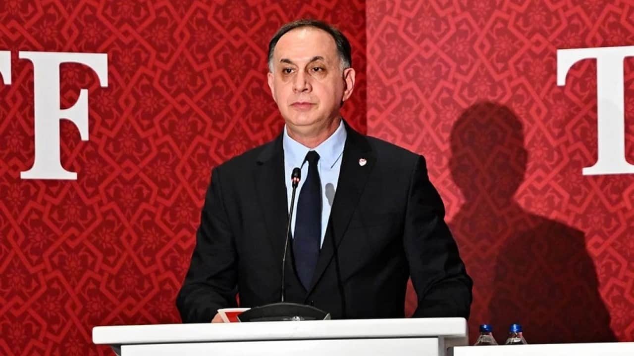 Foto - Dünya, ‘Hakem dosyası’nı konuşuyor! Ferhat Gündoğdu manşetlerde