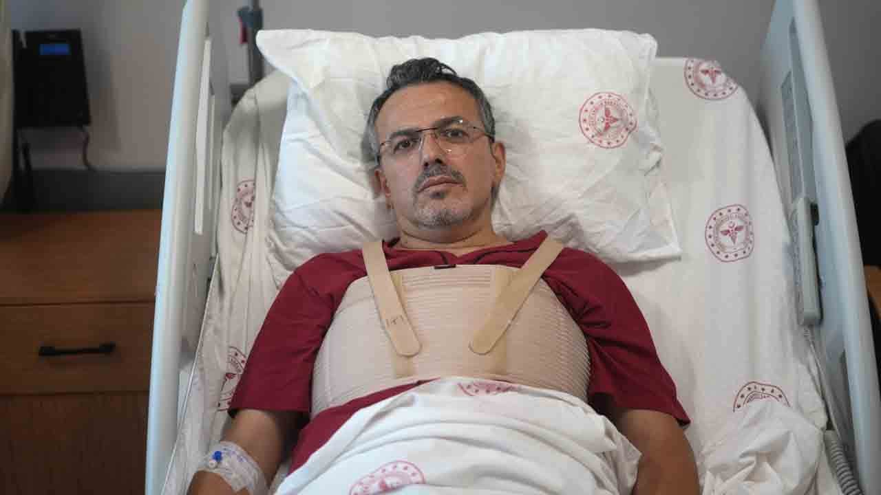 Foto - Dünyada bir ilk: ALS hastasına aynı seansta çifte kalp kapağı nakli