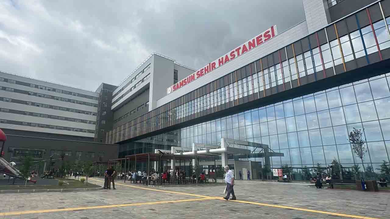 Foto - Dünyada bir ilk: ALS hastasına aynı seansta çifte kalp kapağı nakli