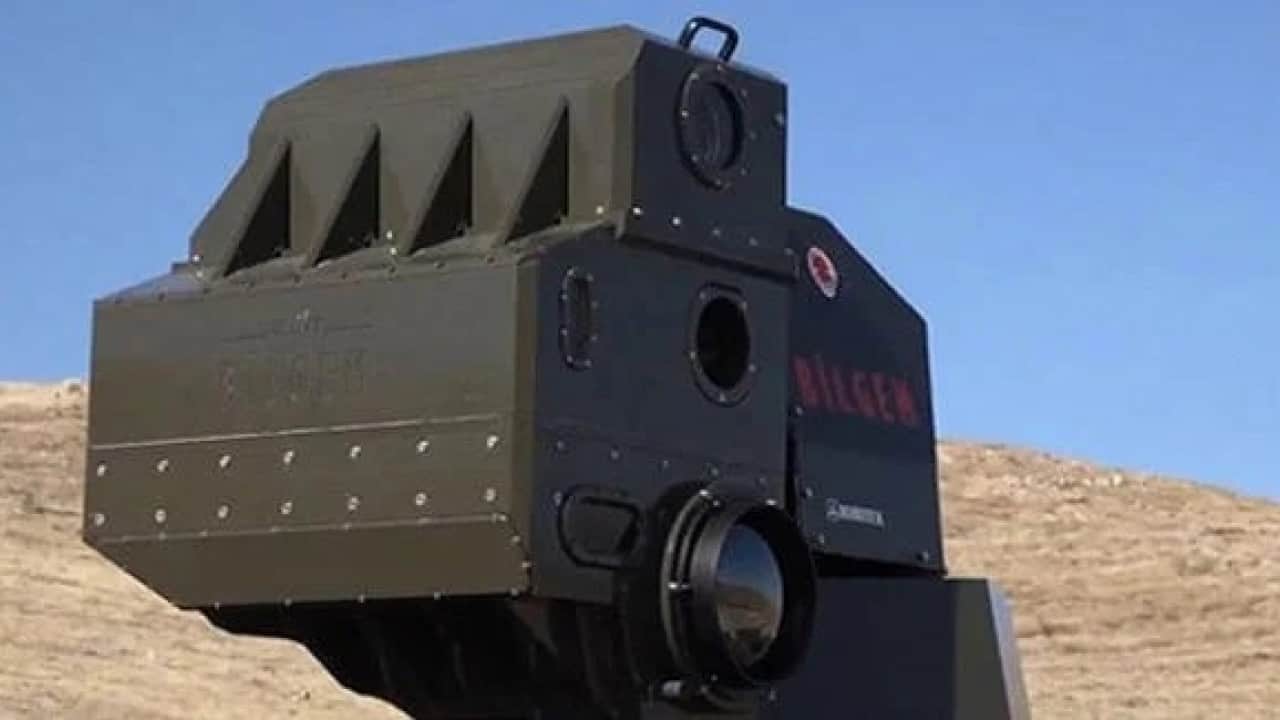 Foto - 'Dünyada bir ilk' diyerek duyurdu: Türk lazer silahı Arap ülkesinin iki İHA'sını düşürdü