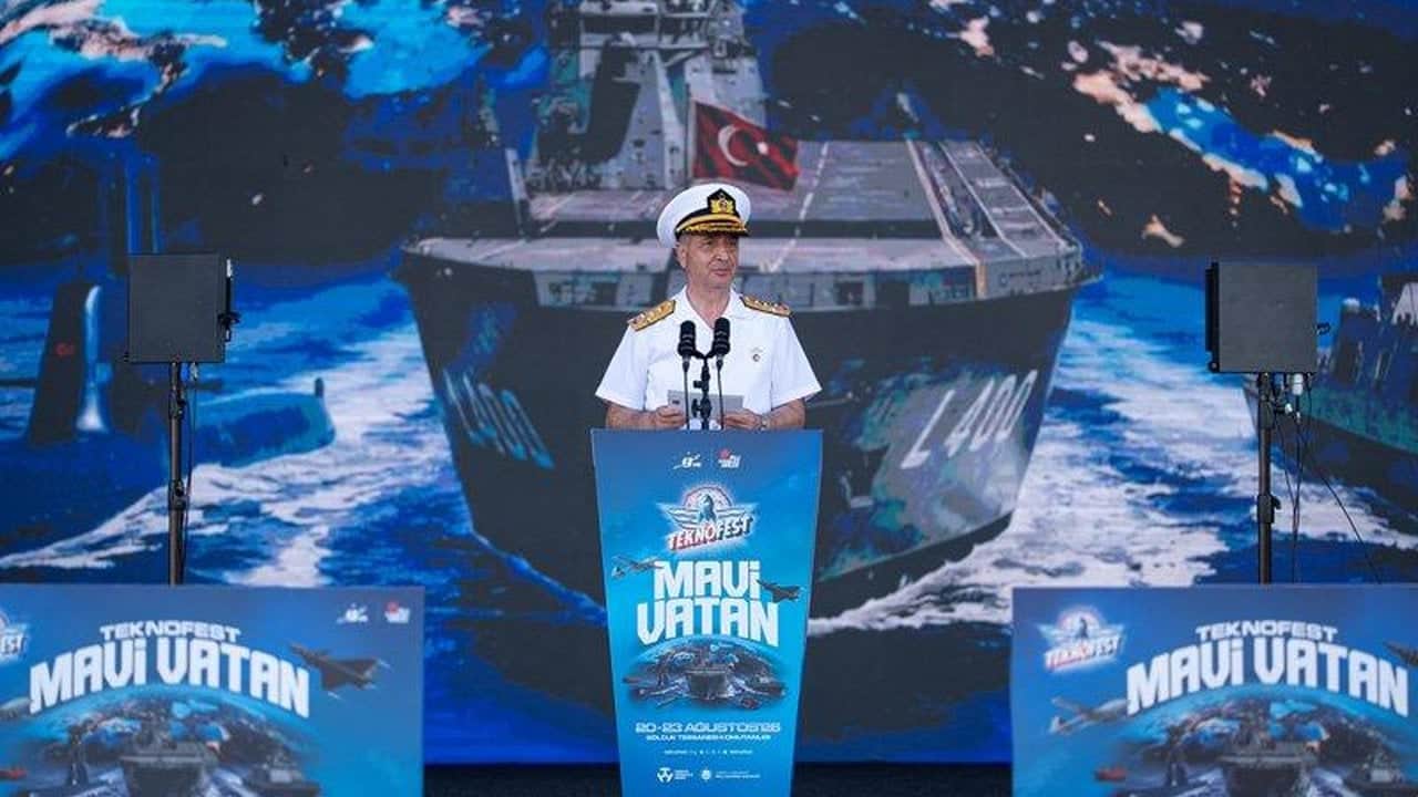 Foto - Dünyada eşi benzeri yok! Milli Uçak Gemisi için tarih verildi