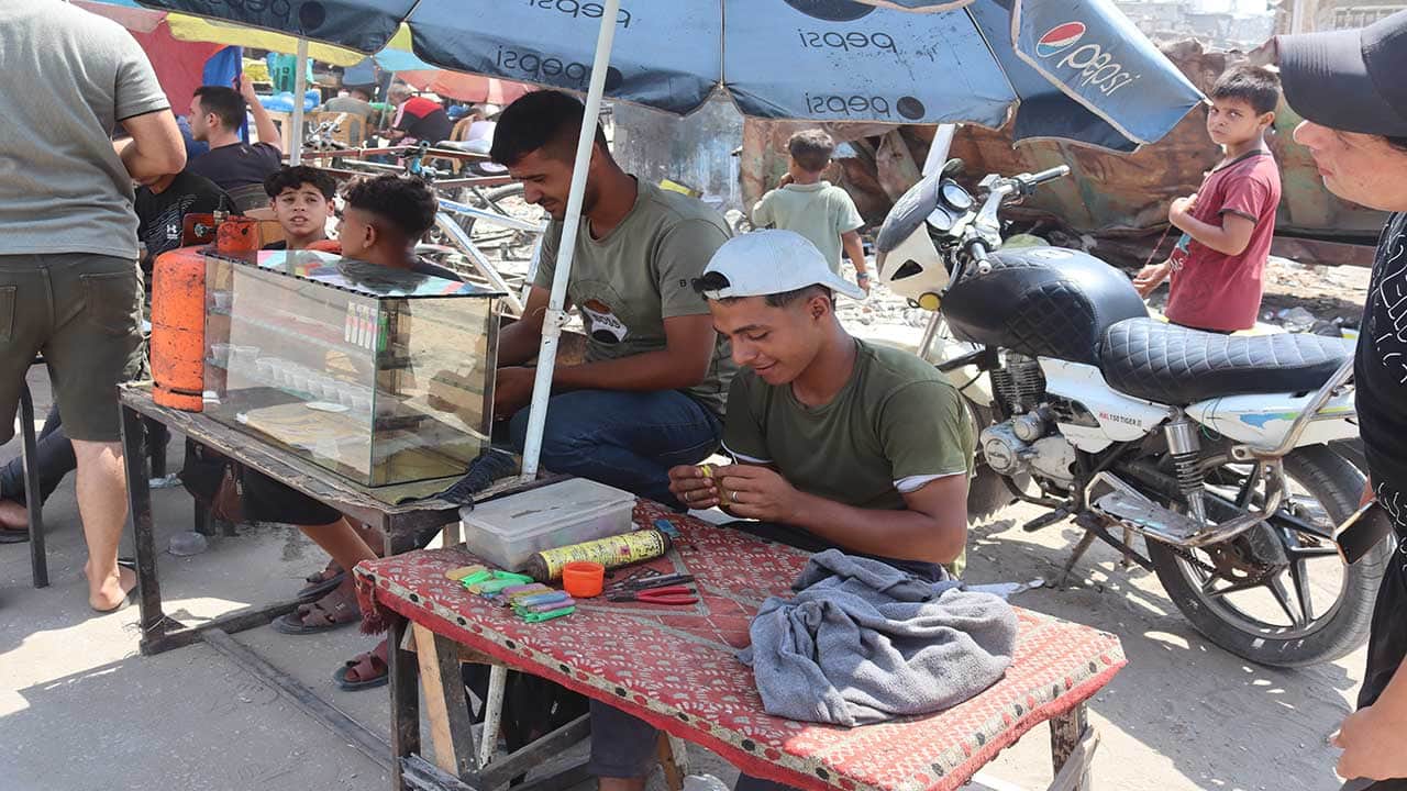 Foto - Dünyada teknoloji çıldırmış ama neye yarar! Gazze’de çakmak bile lüks oldu