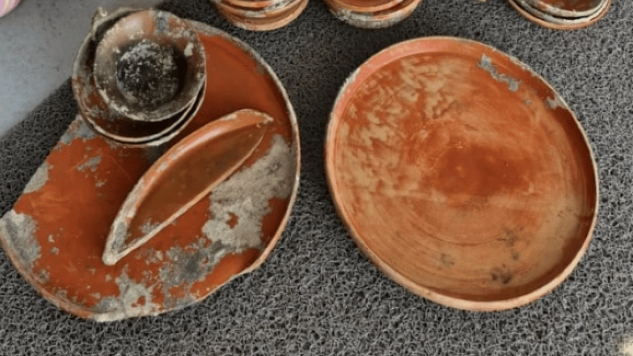 Foto - Dünyanın en eski yemek takımı bulundu: Tam 2 bin 100 yıllık batıktan çıktı!