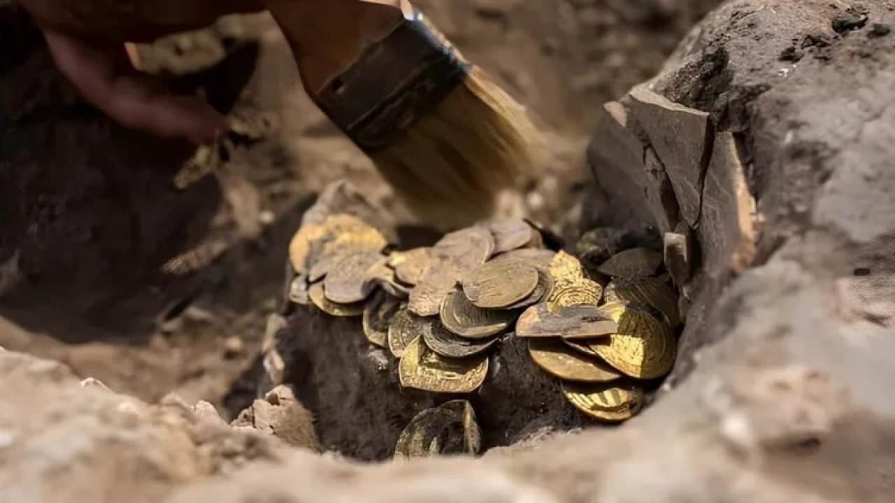 Foto - Dünyanın gözü bir anda İzmir'e çevrildi: Büyük keşif yapıldı, toprağın altından servet fışkırdı