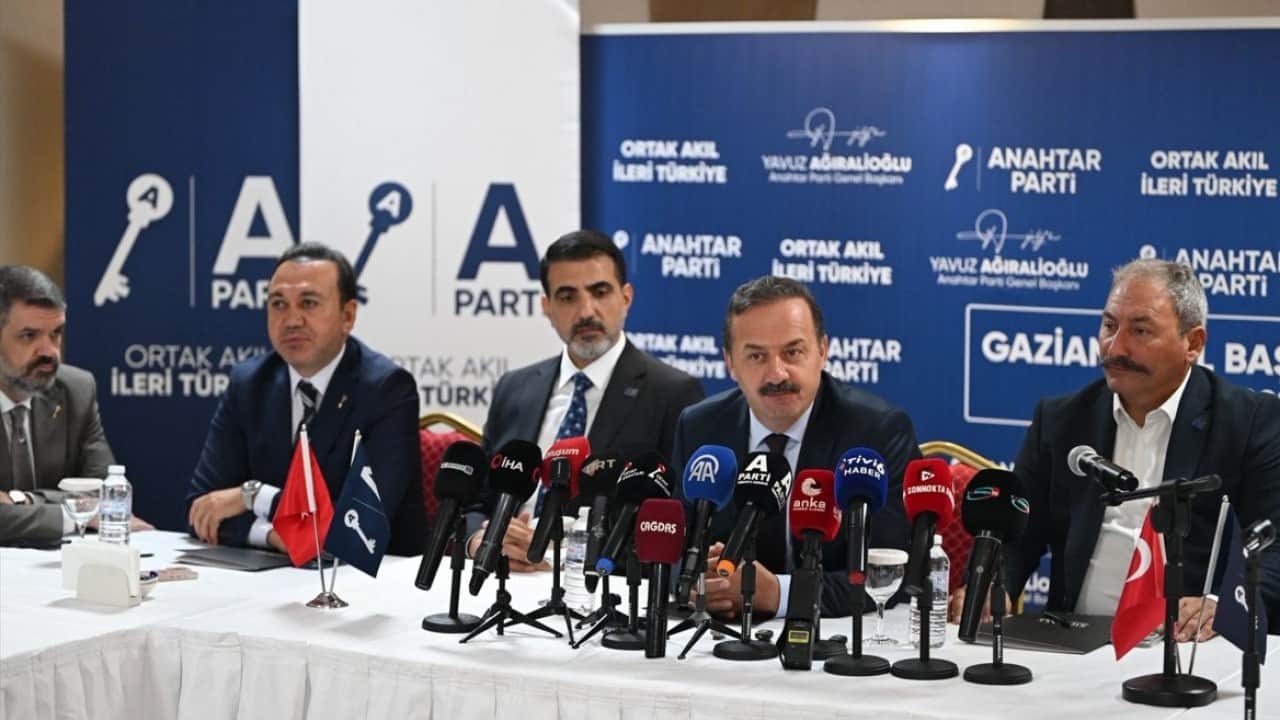 Foto - Dünyanın gözünün içine baka baka…’ Ağıralioğlu’ndan Başkan Erdoğan’a övgü