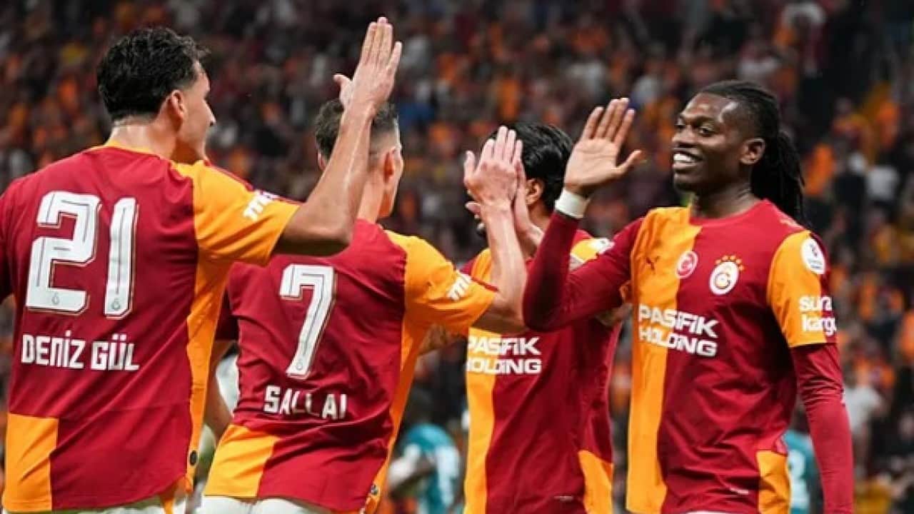 Foto - Dursun Özbek kesenin ağzını açıyor! Galatasaray'dan yeni Osimhen hamlesi
