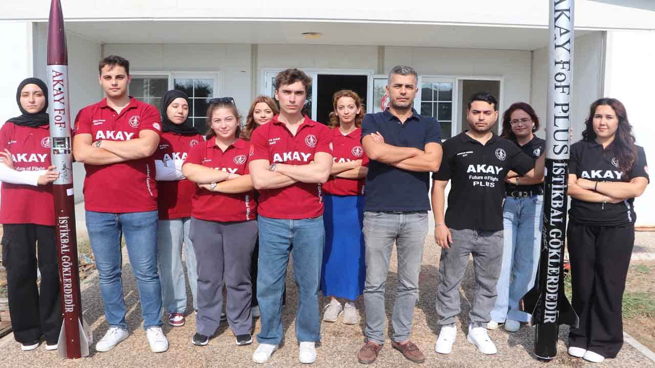 Foto - Düşman korkmasın da ne yapsın! Liseli gençlerin roketleri ses getirdi