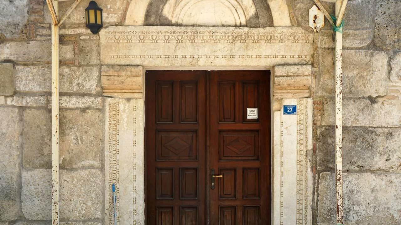 Foto - Duvarlarına bakınca 2 bin yıllık izler çıkıyor! Osmanlı camisinde Roma taşları kullanılmış