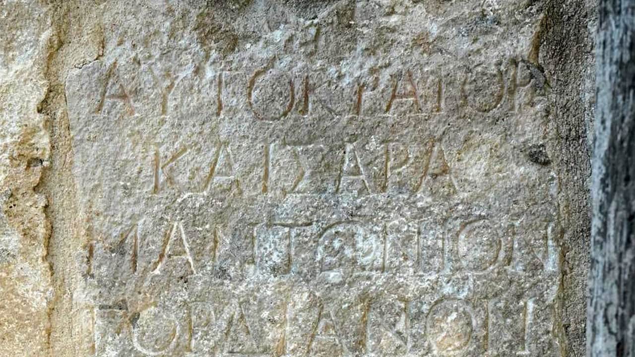 Foto - Duvarlarına bakınca 2 bin yıllık izler çıkıyor! Osmanlı camisinde Roma taşları kullanılmış