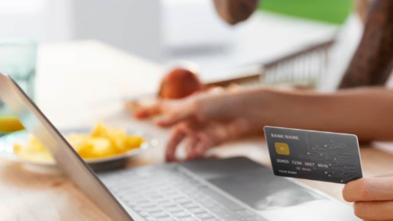 Foto - E-Ticaret sitesinde güvenlik açığı skandalı! Müşteri verisini saçana 200 bin TL ceza