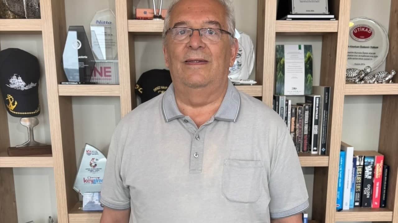 Foto - Eğitimli sürücüler revaçta Lojistikçiler üniversiteli tır şoförü peşinde