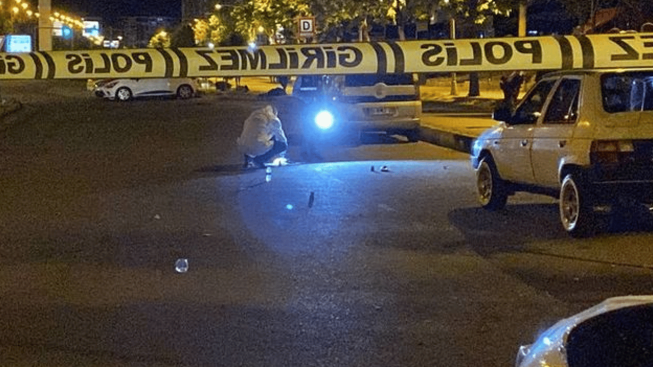 Foto - Eğlenmek için geldiler, kan akıttılar! Diyarbakır’da silahlı kavga: 2 ölü, 6 yaralı