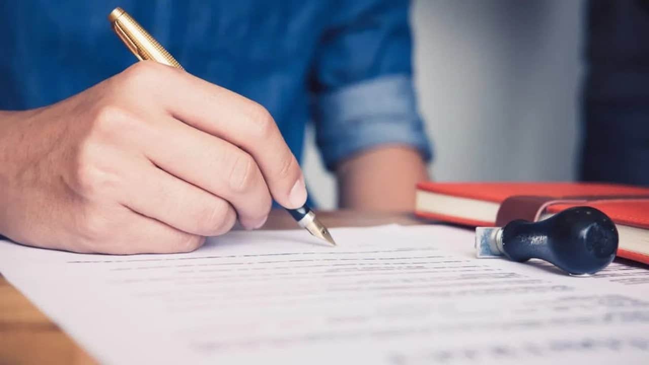 Foto - Ehliyetini teslim edene tamı tamına 1,5 milyon TL verilecek: Başvuru için sıraya girildi