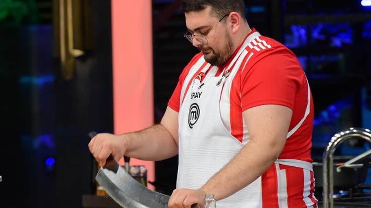 Foto - Ekranlardan siyaset sahnesine transfer oldu! MasterChef Eray, o partiye resmen katıldı