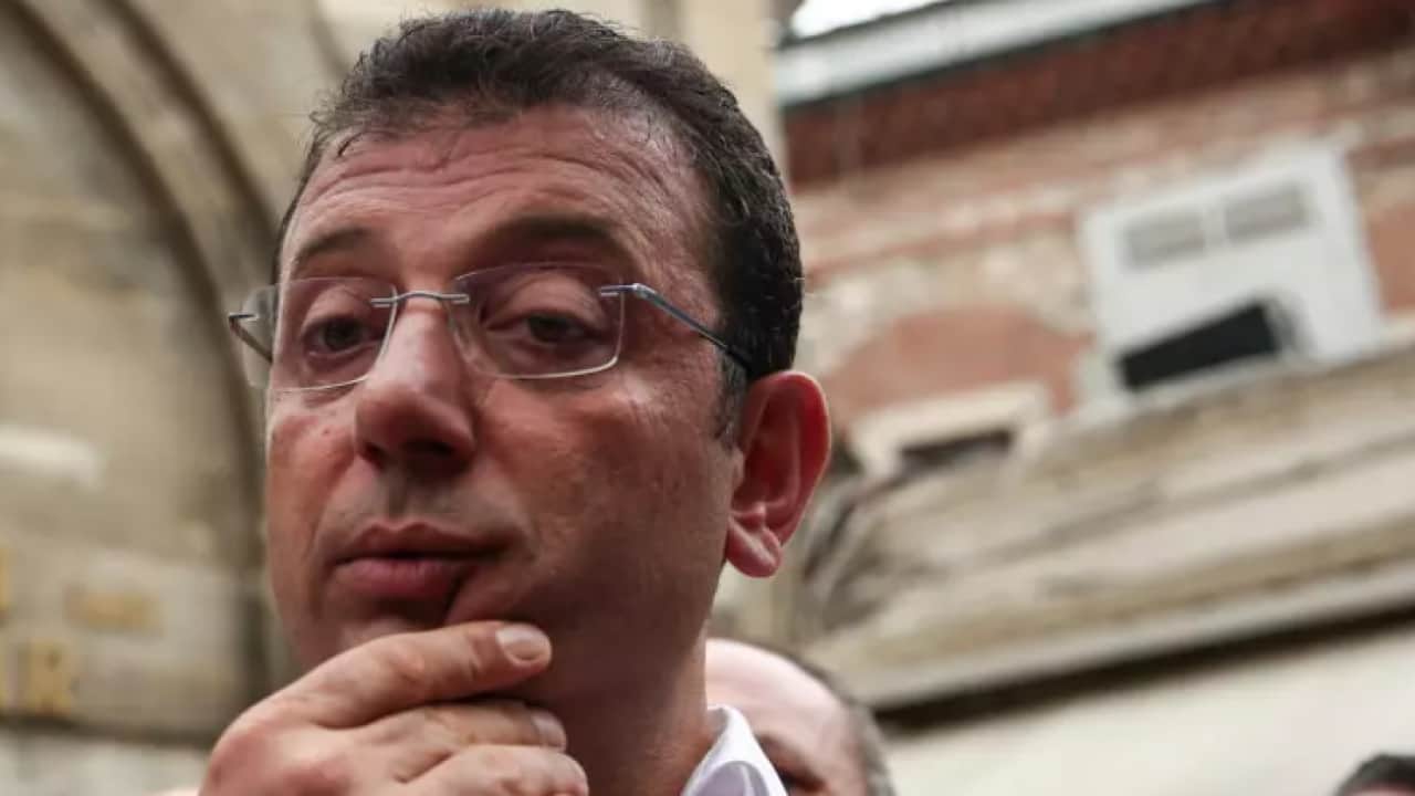 Foto - Parasını ödedi, davası düştü: Ekrem İmamoğlu'nun 'hakaret' suçundan yargılandığı dava düştü