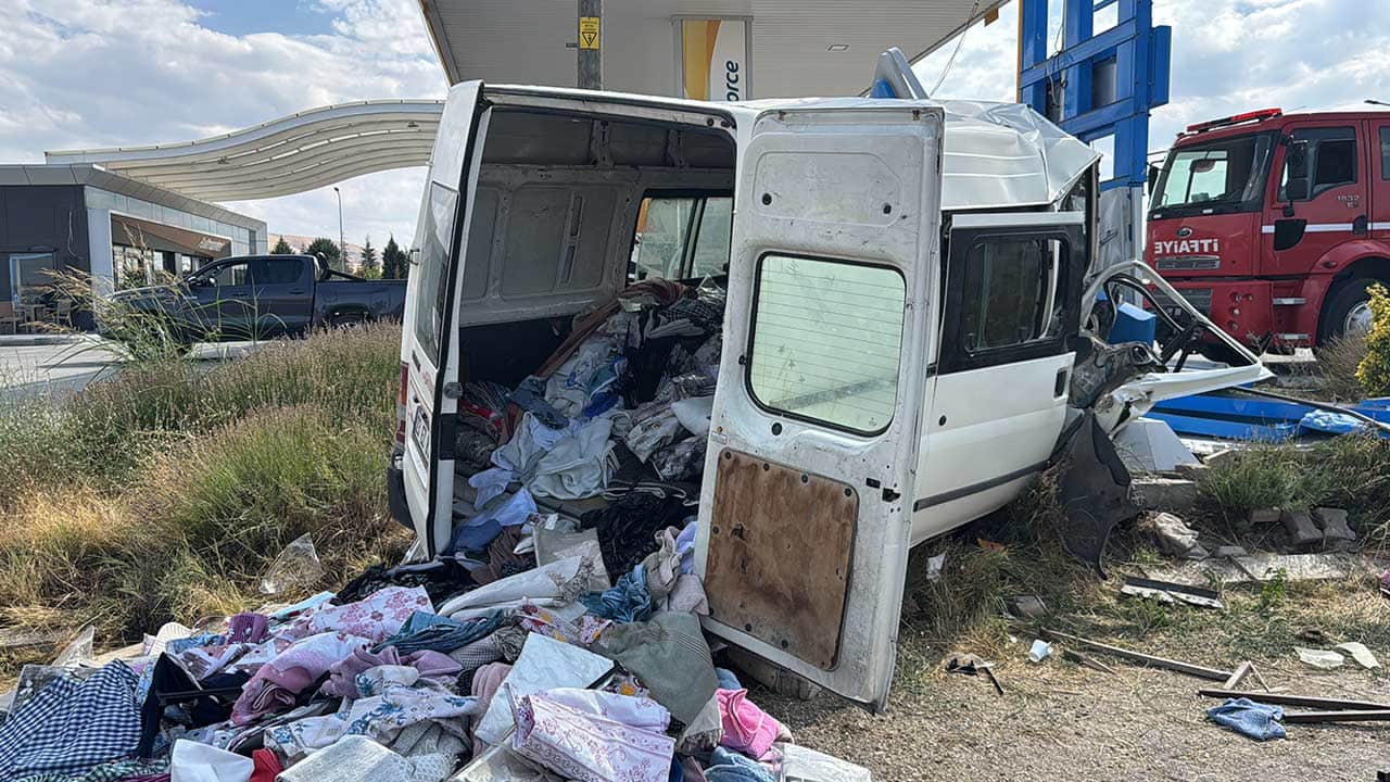 Foto - Elazığ’da korkutan kaza: 3’ü çocuk 7 kişi yaralandı