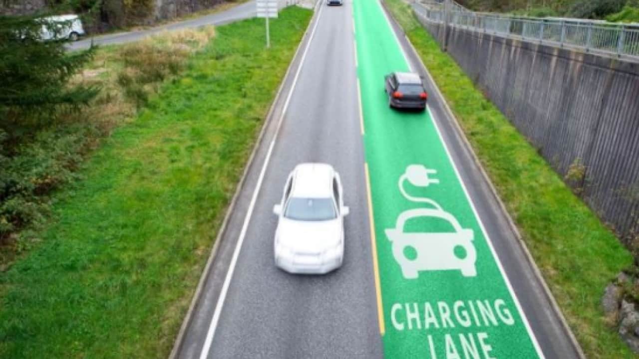 Foto - Elektrikli araçlar için yeni sistem geliyor: Artık yolda durmanıza gerek kalmayacak!