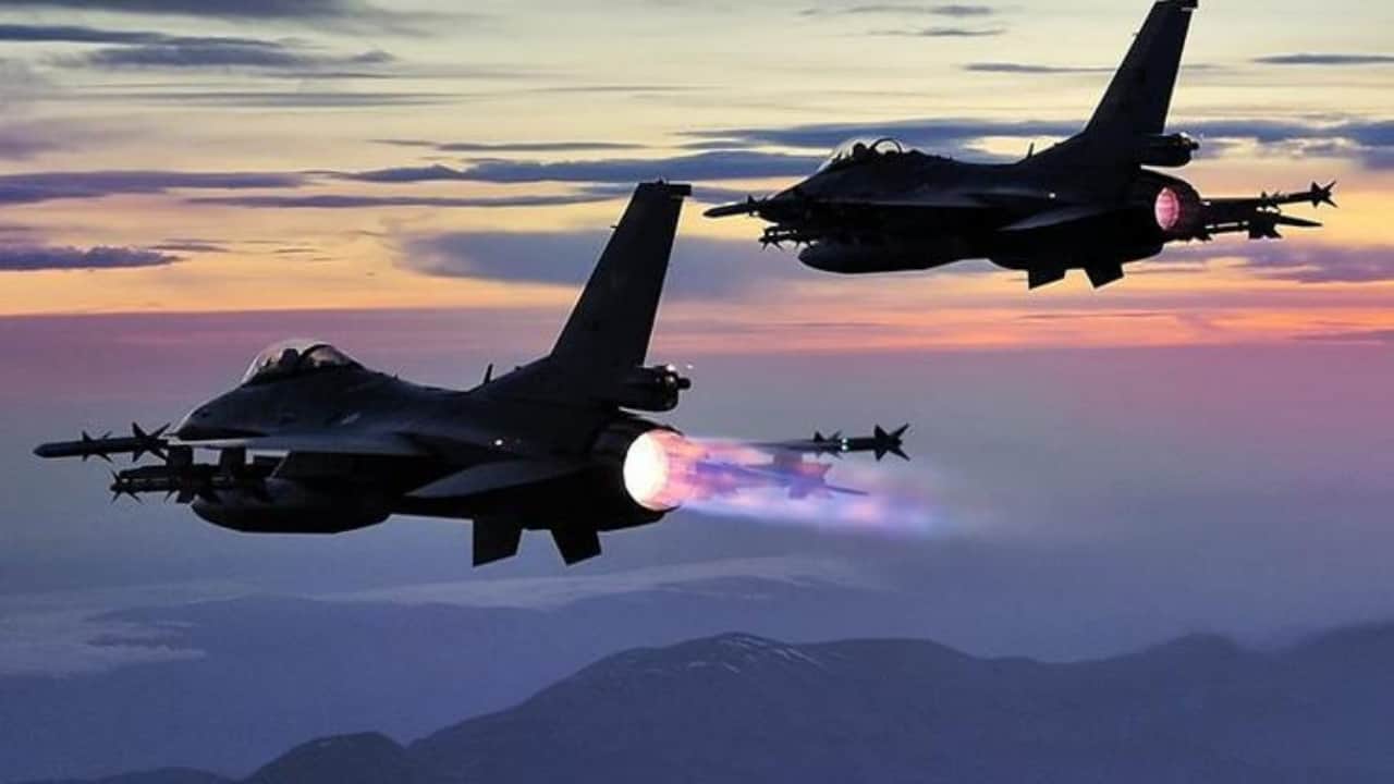 Foto - Eller tetikte! Türk jetleri sınırda resmen alarm durumuna geçti