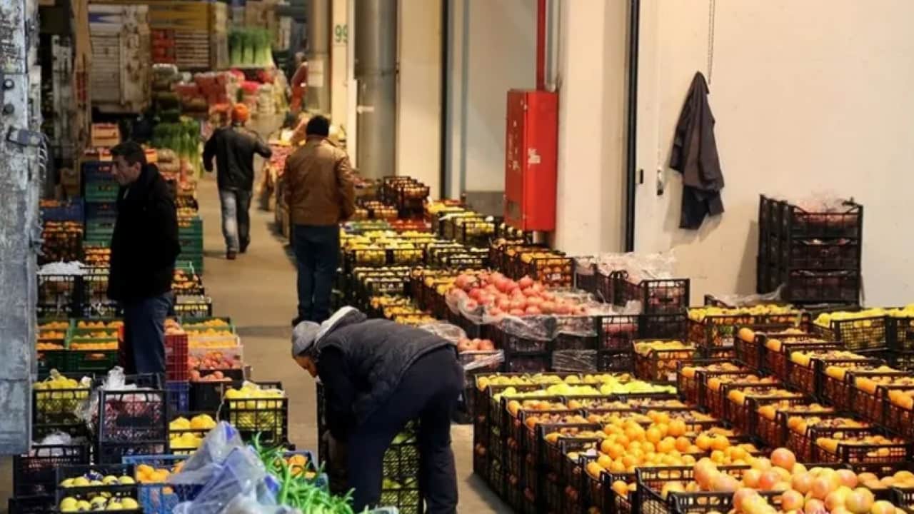 Foto - Emek hırsızları iş başında: Komisyoncu Çetesi çiftçinin alın terine çöktü!