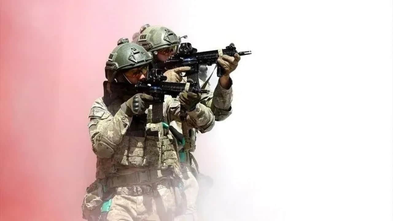 Foto - Emekli albay Yunanistan'ı sallayacak detayı açıkladı: Füzeye bile gerek yok obüslerle girebiliriz