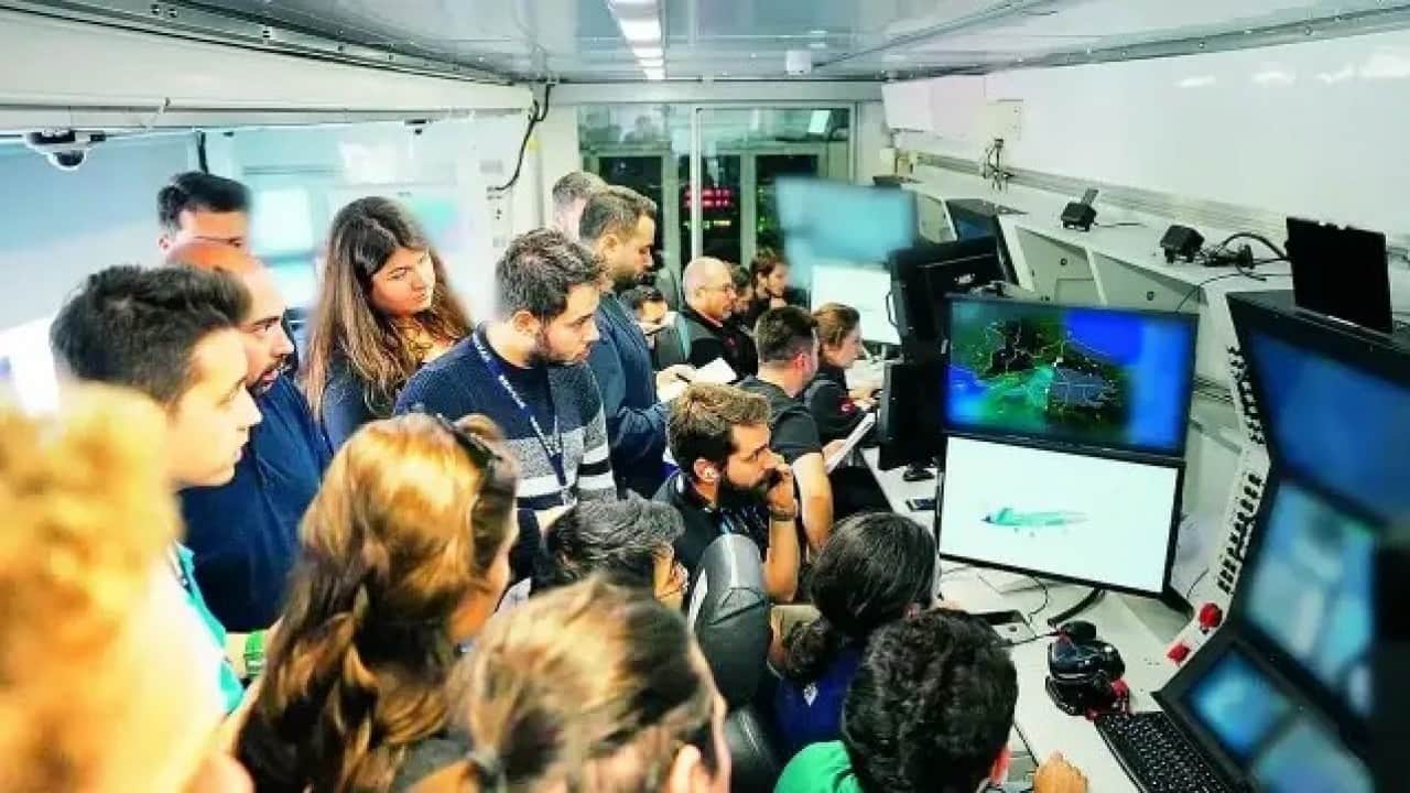 Foto - Emekli istihbaratçı Alabarda patladı: F35 adına anında paylaşım yapan fonlanmış kalemşorlara ne oldu