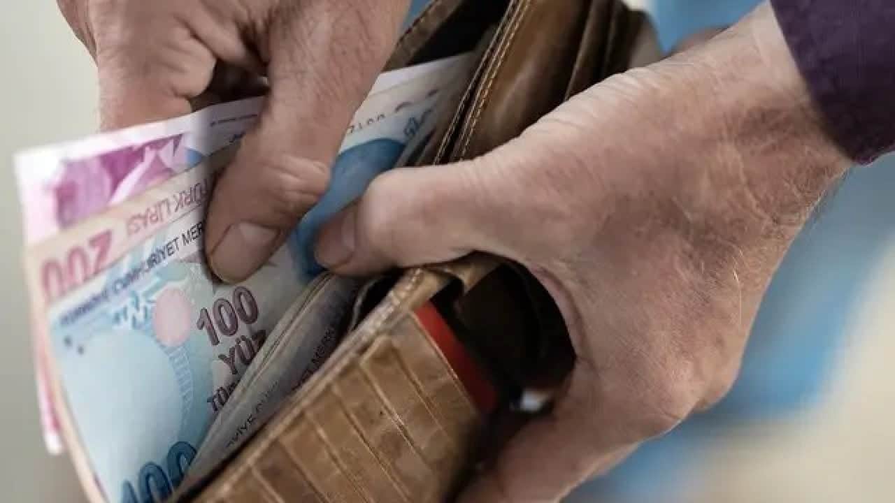 Foto - Emekli maaşını yükseltmenin yolunu açıkladı: Her şey orada saklı