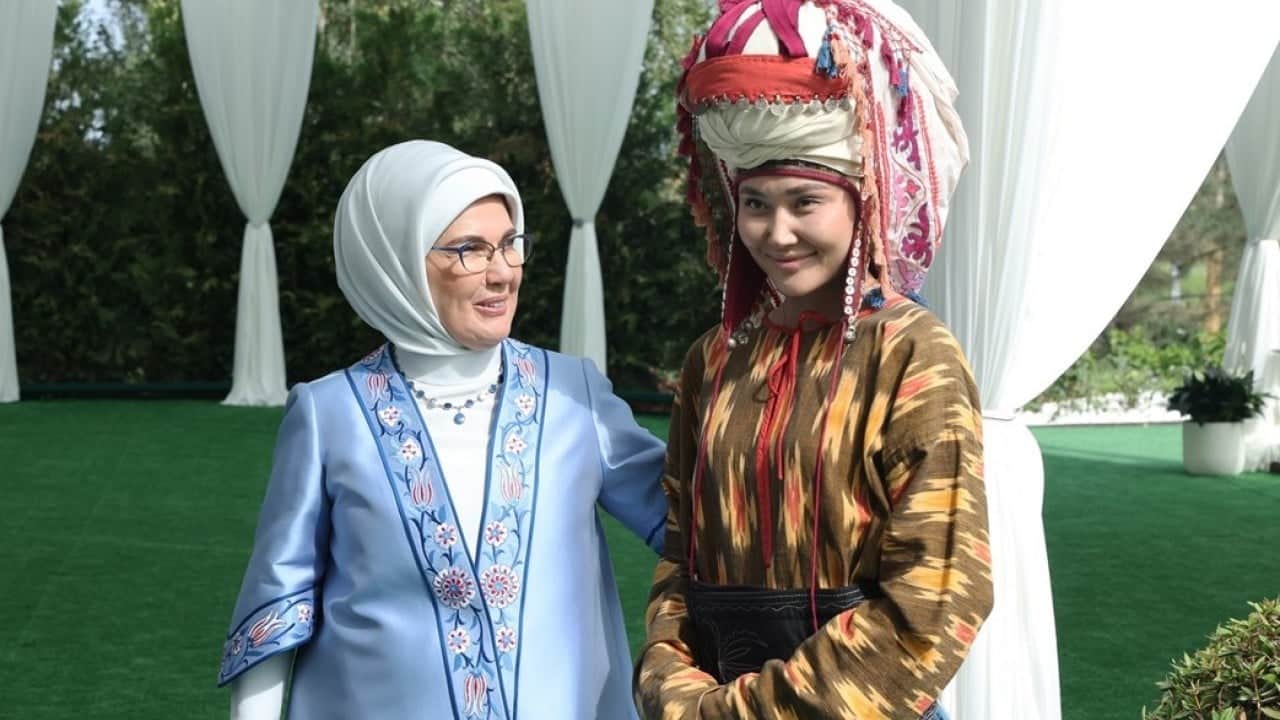 Foto - Emine Erdoğan Bişkek’te lider eşleriyle bir araya geldi 