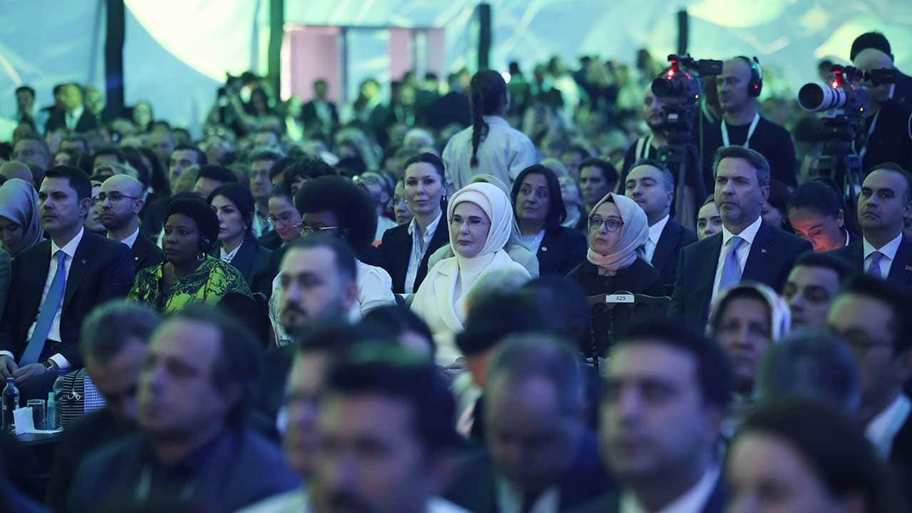 Foto - Emine Erdoğan'dan Sıfır Atık Forumu mesajı: İnsanlık ailesinin tarihi buluşması