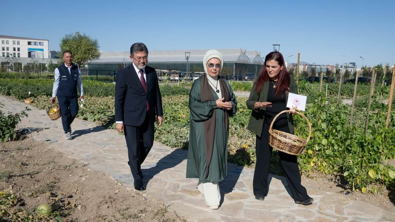 Foto - Emine Erdoğan, Türkiye Milli Botanik Bahçesi'ni ziyaret etti