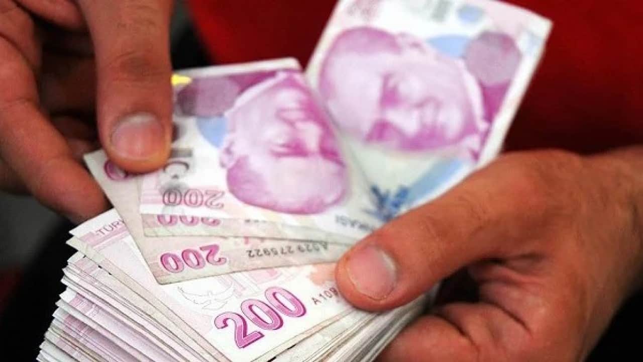 Foto - En düşük emekli maaşı kulislerden sızdı: Ünlü ekonomist rakam verdi