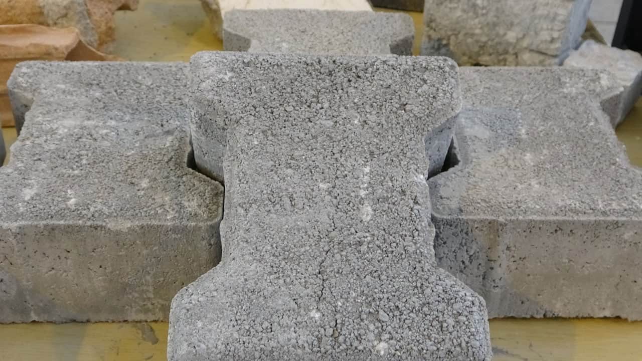 Enkazdan çevreci beton üretildi! Deprem molozları yola dönüştü