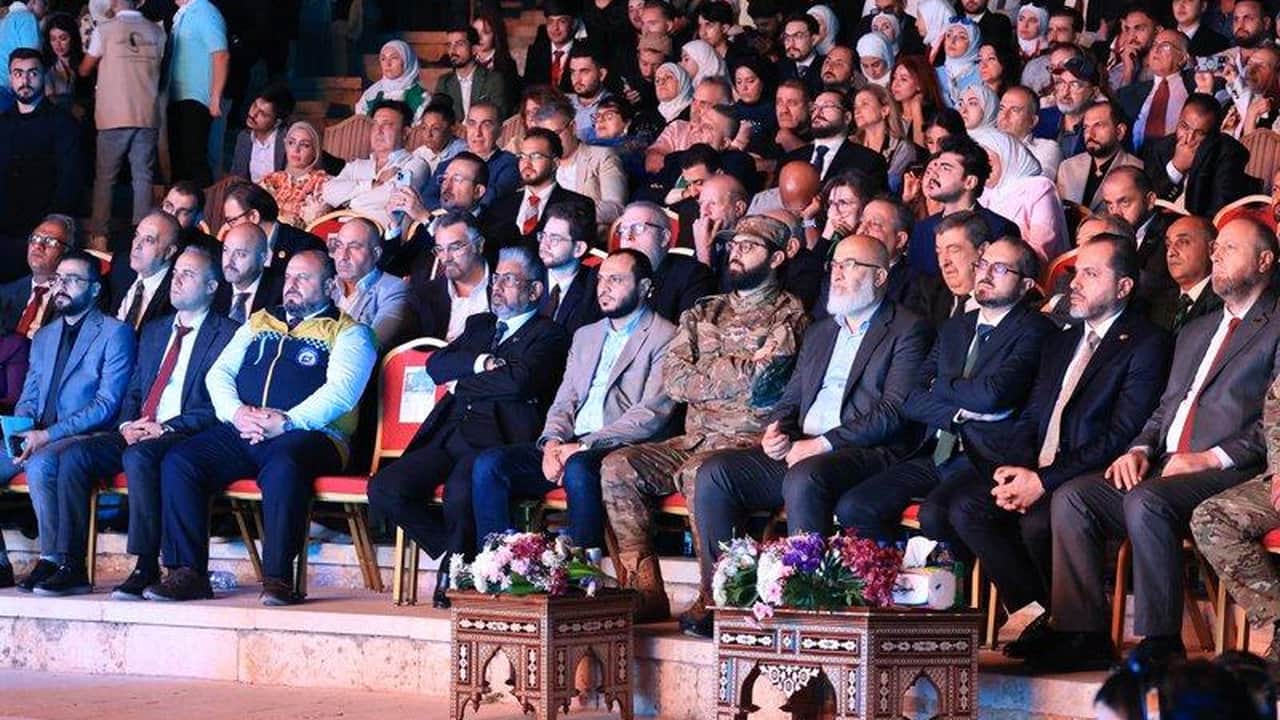 Foto - Erdoğan’a karşı büyük ayıba imza atan Şara’dan dikkat çeken karar: Apar topar talimat verdi