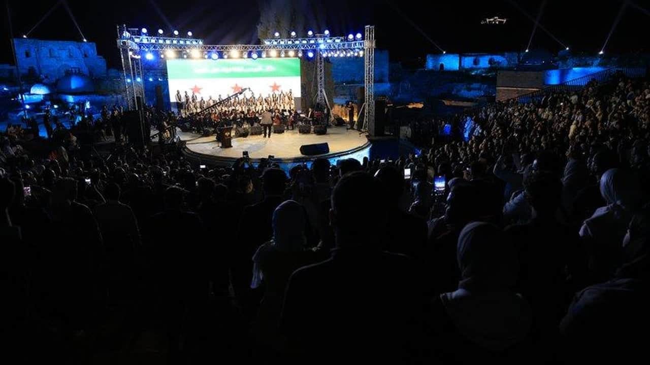 Foto - Erdoğan’a karşı büyük ayıba imza atan Şara’dan dikkat çeken karar: Apar topar talimat verdi